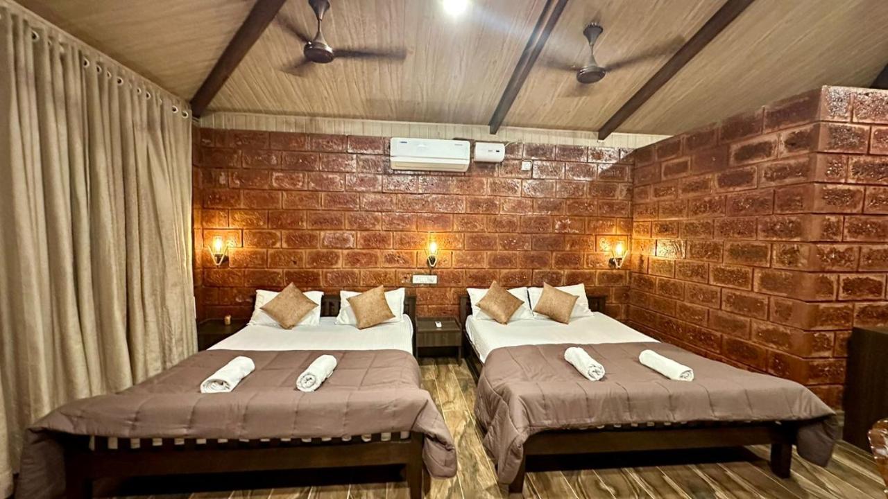 The Beach Hive Resort Kashid Exterior foto